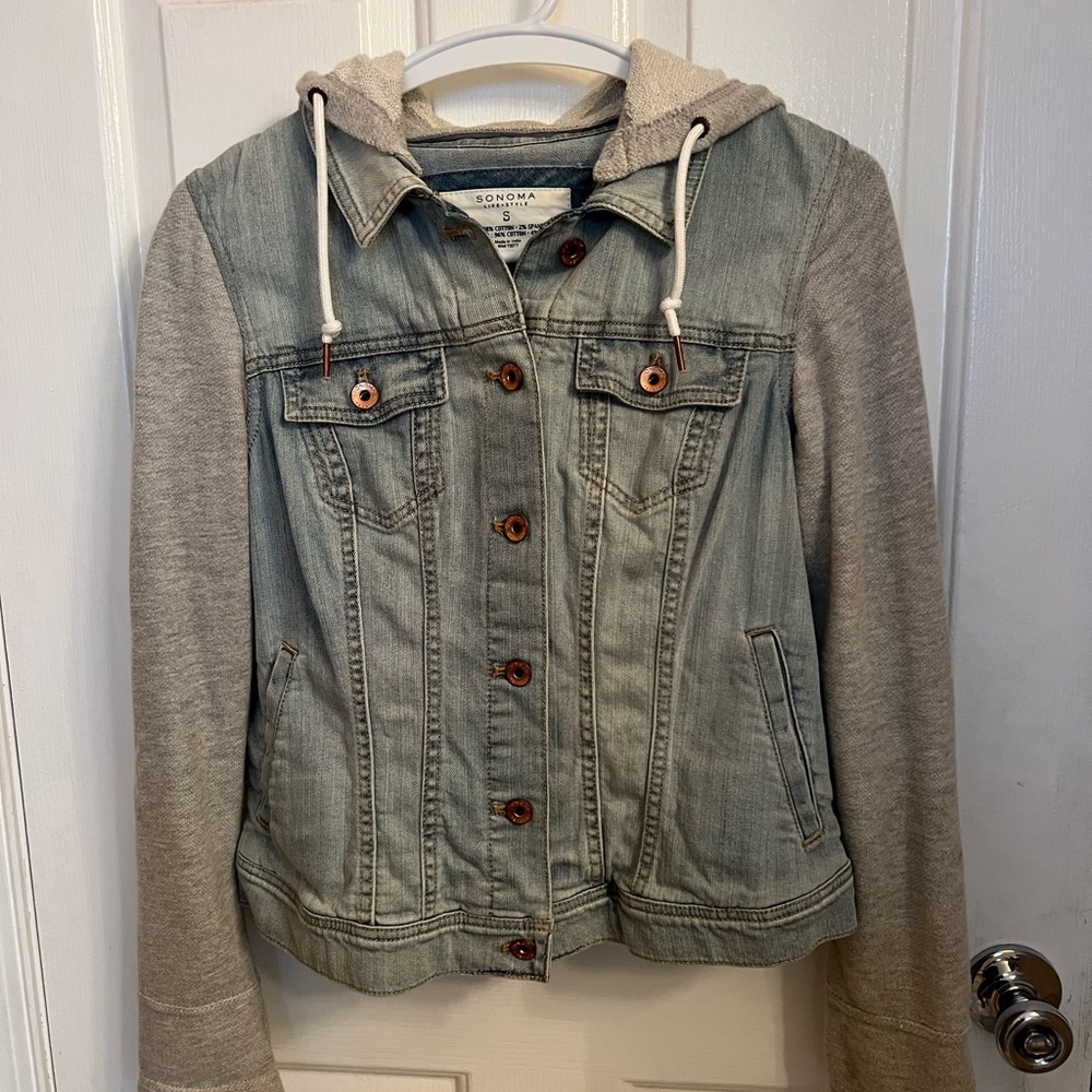 Sonoma Women's Denim Jacket with Gray Sleeves